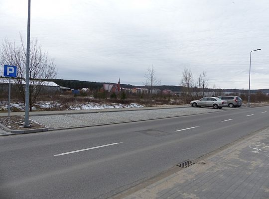 Przy Żeromskiego otwarto parking na 50 pojazdów 29103