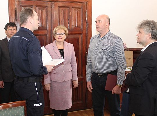 Odwaga i poświęcenie docenione 29120