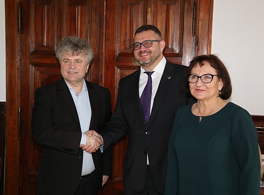 Ambasador Republiki Łotewskiej w Lęborku 29200