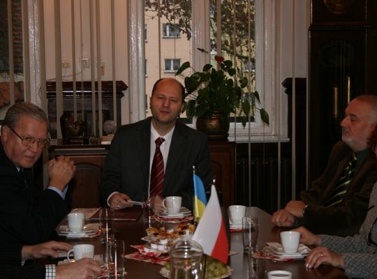 Konsul Ukrainy otrzymał lewinka  986