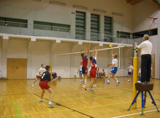 IV kolejka Amatorskiej Ligi Siatkówki 1011