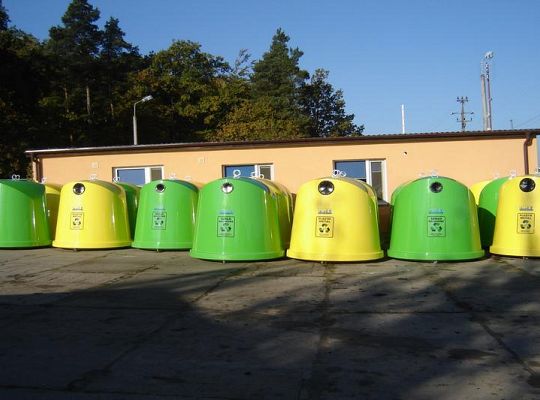 Nowe pojemniki do selektywnej zbiórki odpadów  1021