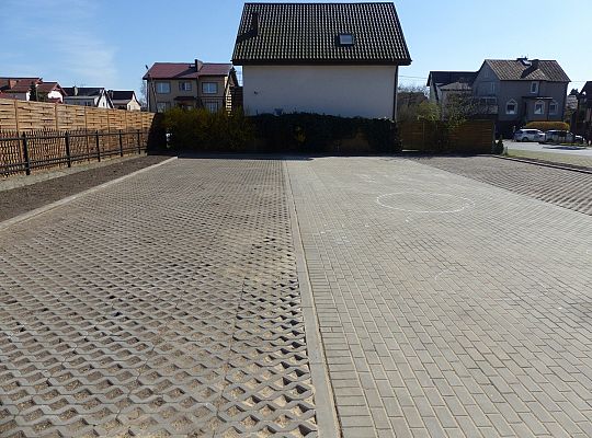 Rozbudowa parkingów przy ulicach ks. Gracza i 30119
