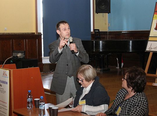 Konferencja o sytuacji seniorów w Lęborku 30155