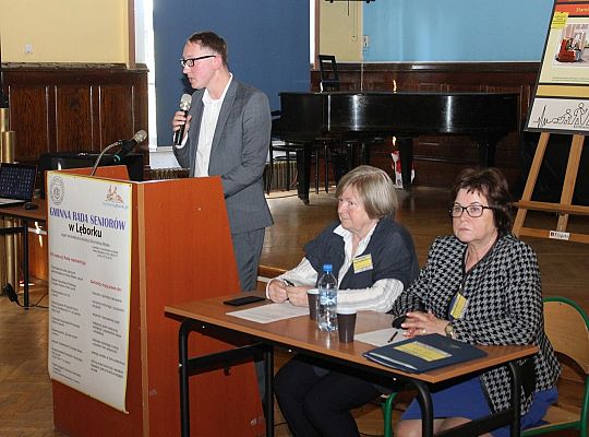 Konferencja o sytuacji seniorów w Lęborku 30162