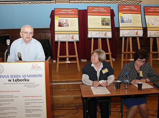 Konferencja o sytuacji seniorów w Lęborku 30167