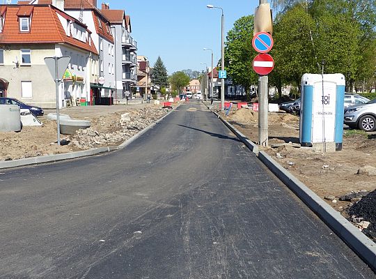 Wykopy na Warszawskiej, asfalt na Monte Cassino i 30189