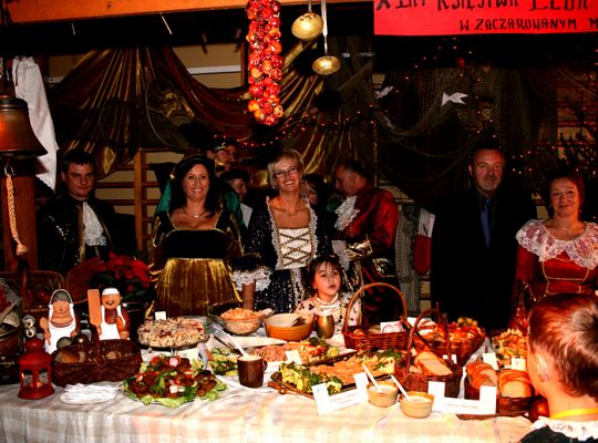 Promowali Lębork przez żołądek 1042
