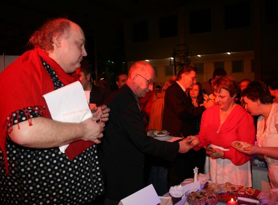 Promowali Lębork przez żołądek 1047