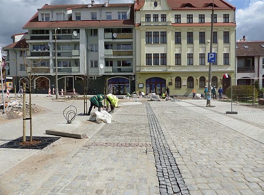 Długosza z nowym brukiem, czas na Młynarską 30405