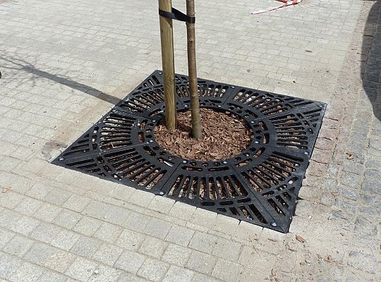 Długosza z nowym brukiem, czas na Młynarską 30409