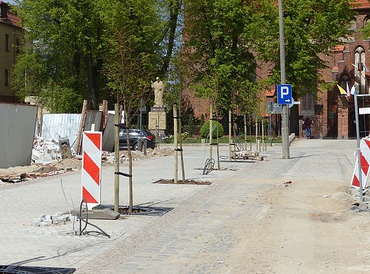 Długosza z nowym brukiem, czas na Młynarską 30413