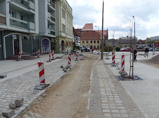 Długosza z nowym brukiem, czas na Młynarską 30417