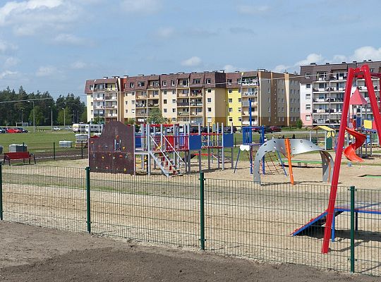 Nowy plac zabaw na Osiedlu Sportowa 30620