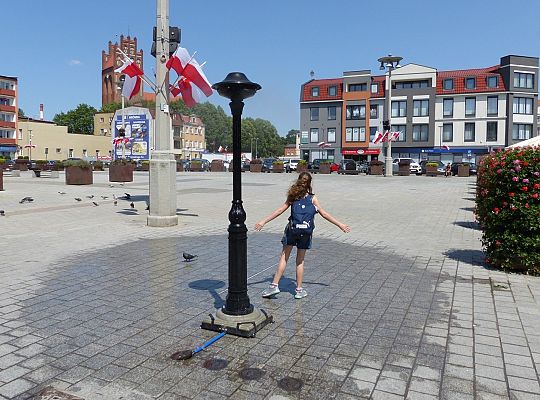 Chłodna bryza na Placu Pokoju 31065