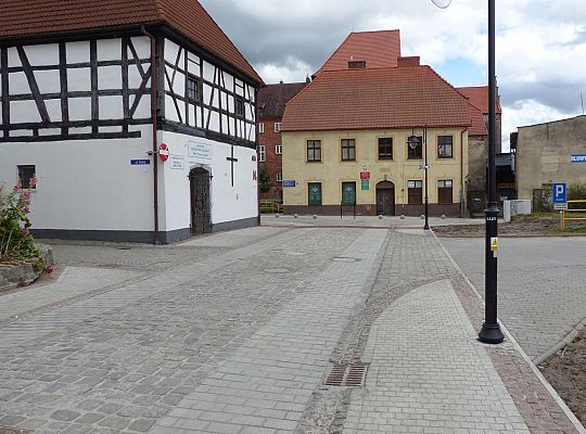 Remont ulic w historycznym centrum miasta 32261