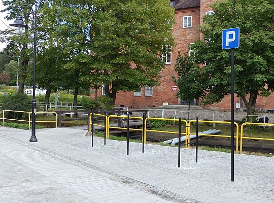 Remont ulic w historycznym centrum miasta 32271