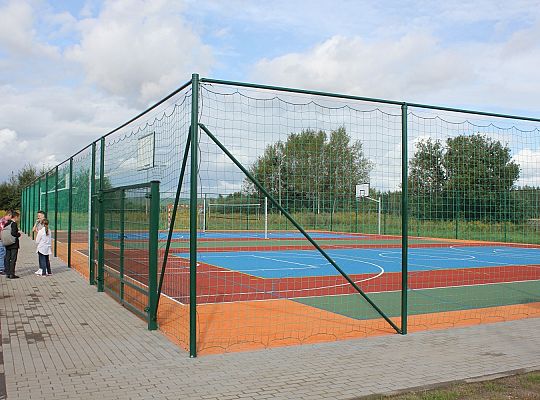 Otwarcie boiska przy Powiatowym Centrum 32685