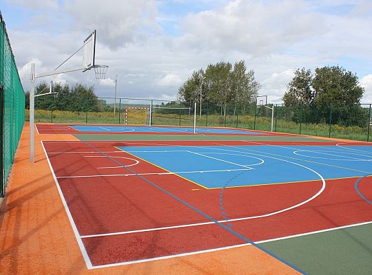 Otwarcie boiska przy Powiatowym Centrum 32687