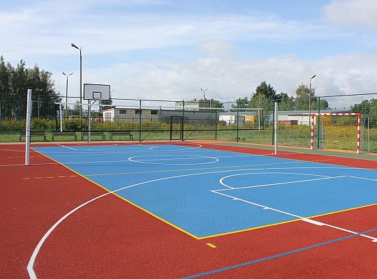 Otwarcie boiska przy Powiatowym Centrum 32688