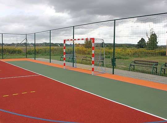 Otwarcie boiska przy Powiatowym Centrum 32692