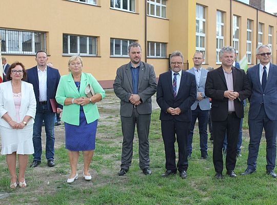 Otwarcie boiska przy Powiatowym Centrum 32677