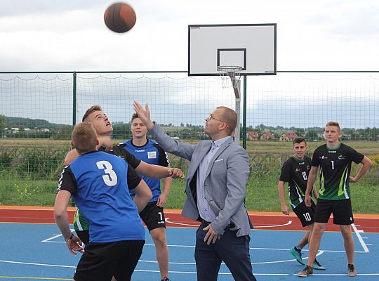 Otwarcie boiska przy Powiatowym Centrum 32683