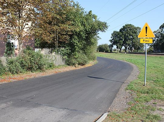 Nowy asfalt na Pionierów, Małoszyckiej, Kolonii i 32696