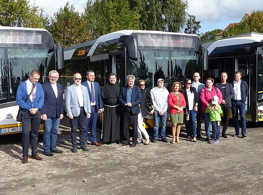Nowe Solarisy w komplecie. Prezentacja autobusów w 32937