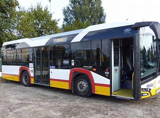 Nowe Solarisy w komplecie. Prezentacja autobusów w 32952