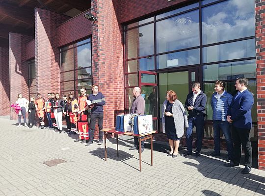 Zawody z pierwszej pomocy i pokaz użycia 32966