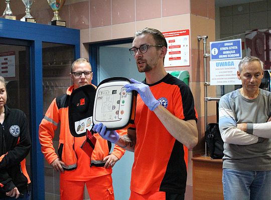Defibrylator AED przekazany na Pływalnię „RAFA” 33082