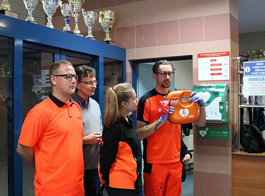 Defibrylator AED przekazany na Pływalnię „RAFA” 33090