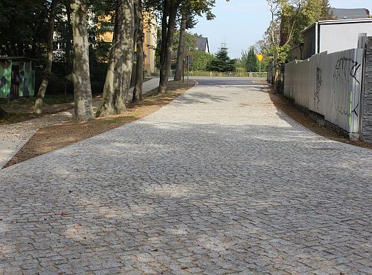 Ulica Piękna z nową nawierzchnią 33183