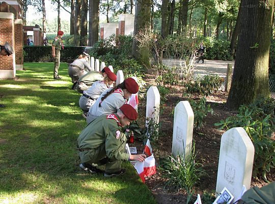 Harcerze z Lęborka na 75. rocznicy Operacji Market 33234