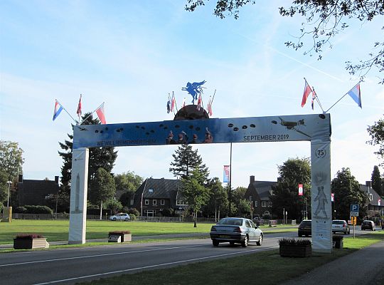 Harcerze z Lęborka na 75. rocznicy Operacji Market 33226