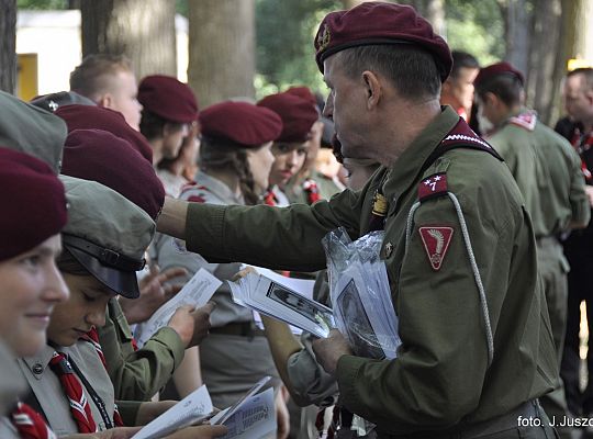 Harcerze z Lęborka na 75. rocznicy Operacji Market 33225