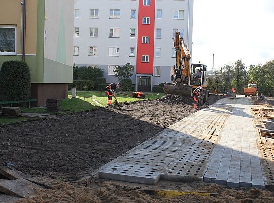 Przy ulicy Wojska Polskiego powstaje osiedlowy 33430