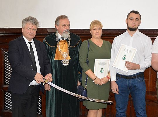 Pasowanie czeladników w ratuszu 33471