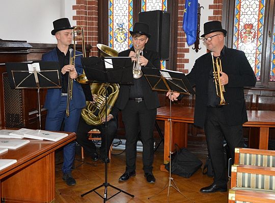 Pasowanie czeladników w ratuszu 33493