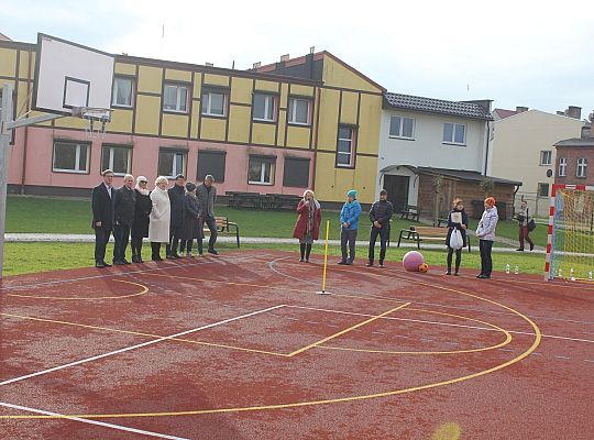 Nowe boisko w programie rewitalizacji tętni życiem 33864