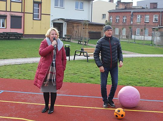 Nowe boisko w programie rewitalizacji tętni życiem 33870