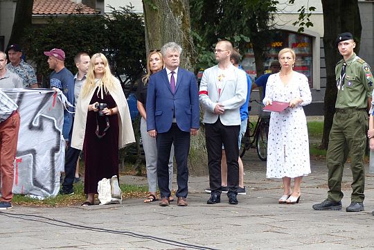 Lębork uczcił 77. Rocznicę wybuchu Powstania 39429