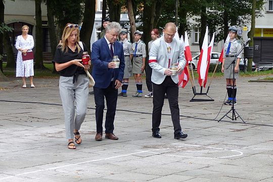 Lębork uczcił 77. Rocznicę wybuchu Powstania 39442