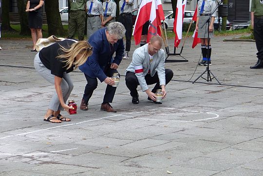 Lębork uczcił 77. Rocznicę wybuchu Powstania 39443