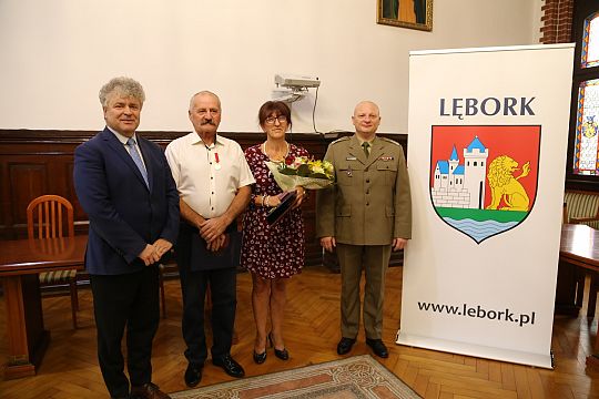 Lęborska rodzina otrzymała medal za zasługi dla 39607