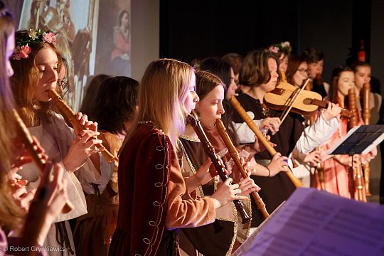 Jubileuszowa gala Młodzieżowego Domu Kultury 43179