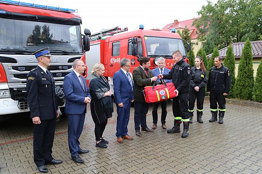 Ochotnicza Straż Pożarna z nowym wyposażeniem 45473