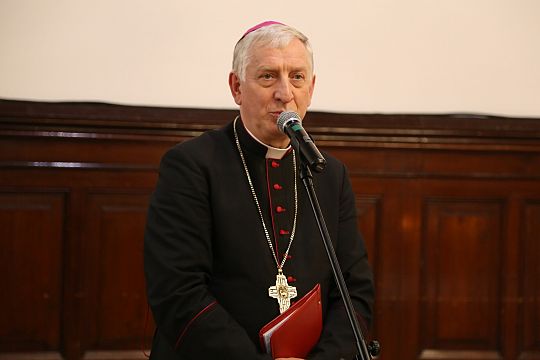 Biskup Ryszard Kasyna z kolędą w ratuszu 46962