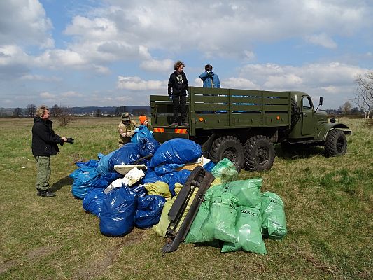 Sprzątali rzeki – Łebę i Okalicę 47733